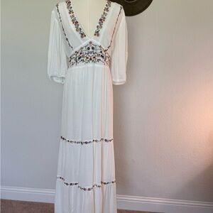 Baltic Born White Santa Fe Embroidered V Neck Tiered Maxi Dress Size 3X